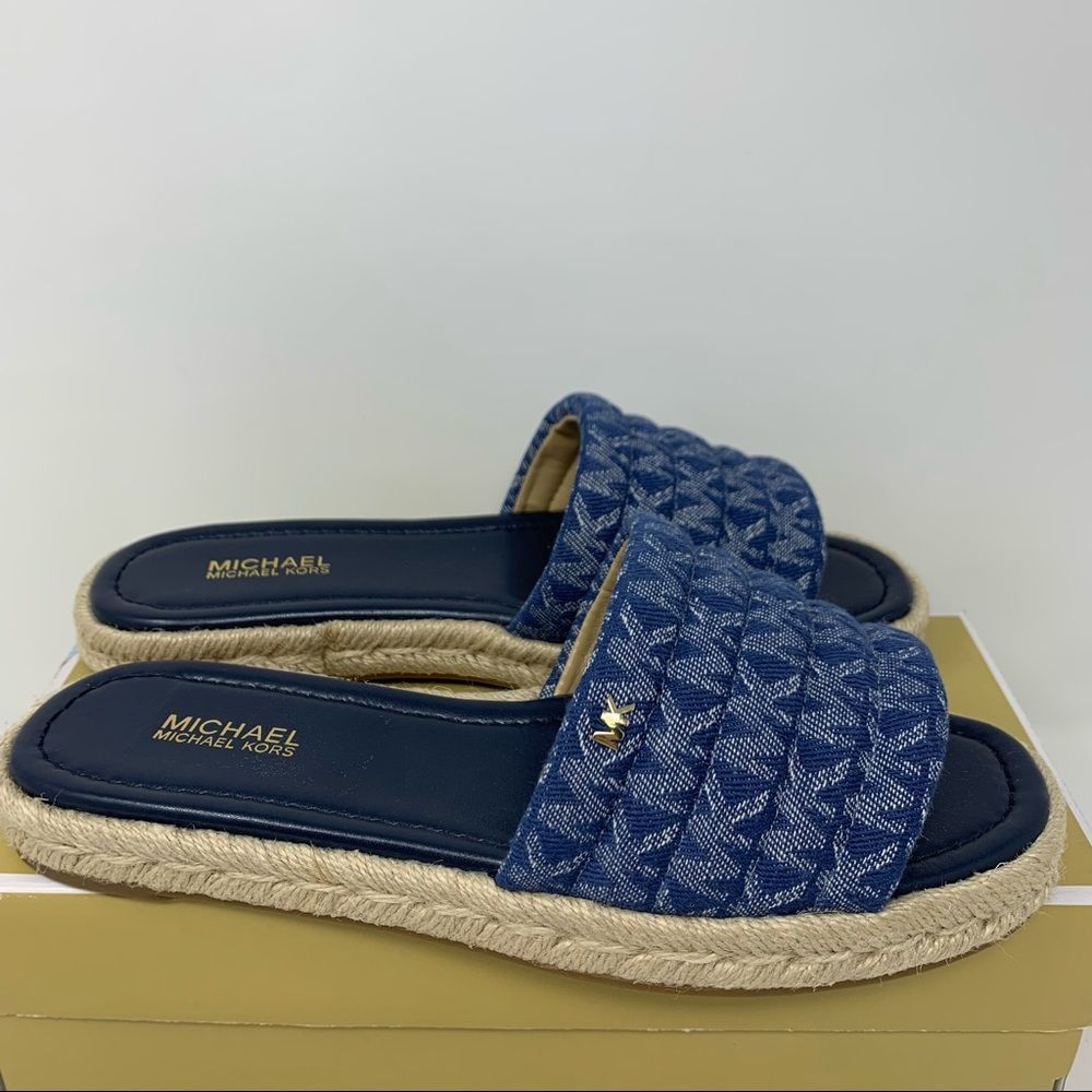 Michael Kors Royce Sandal - Picture 4 of 9